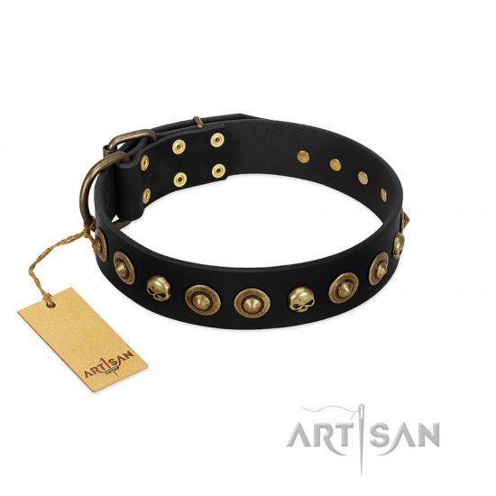 "Reckless Mutt" FDT Artisan Black Leather Collar with Skulls and Brooches - Click Image to Close