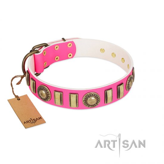 "La Femme" FDT Artisan Pink Leather Dog Collar with Ornate Brooches and Small Plates - Click Image to Close