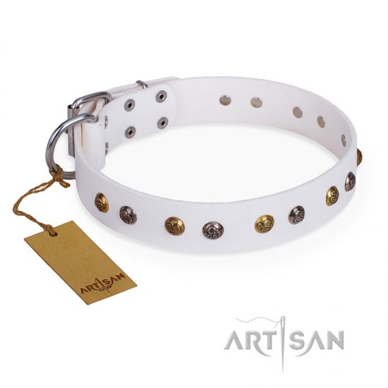 'Snowflake' FDT Artisan White Leather Dog Collar with Decorations - Click Image to Close