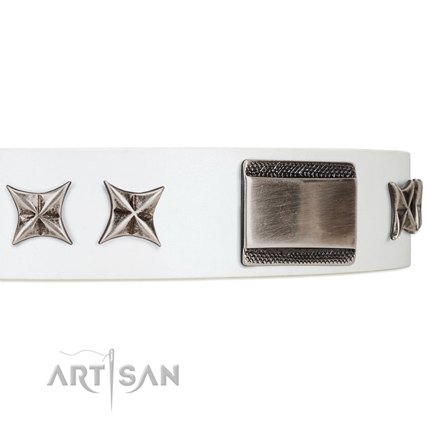 Royal quality white leather dog collar with chrome plated
decorations